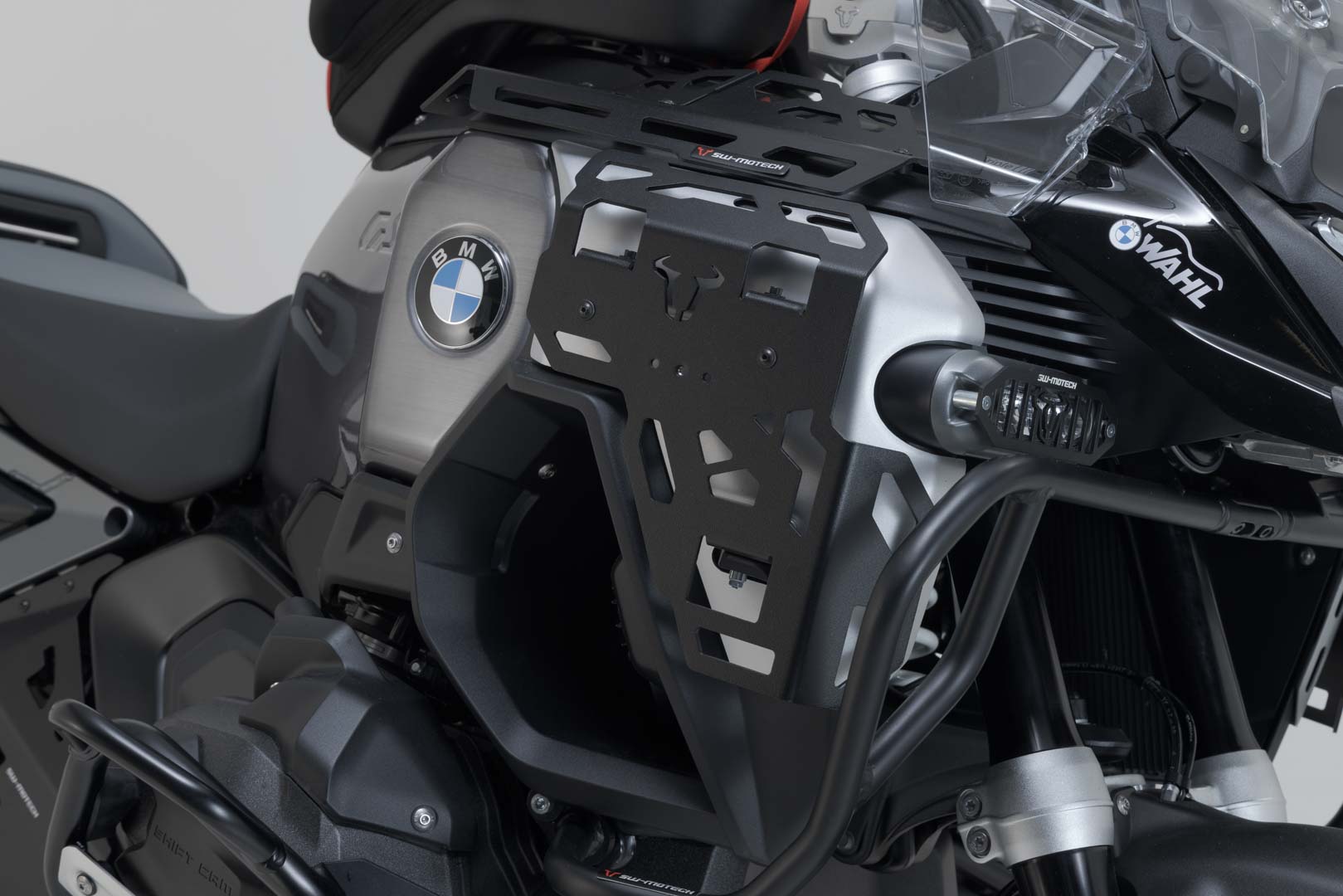 Bmw R1300 Gs Rack Luggage rack for tank cover. BMW R 1300 GS Adventure GG13 (24-25 ...